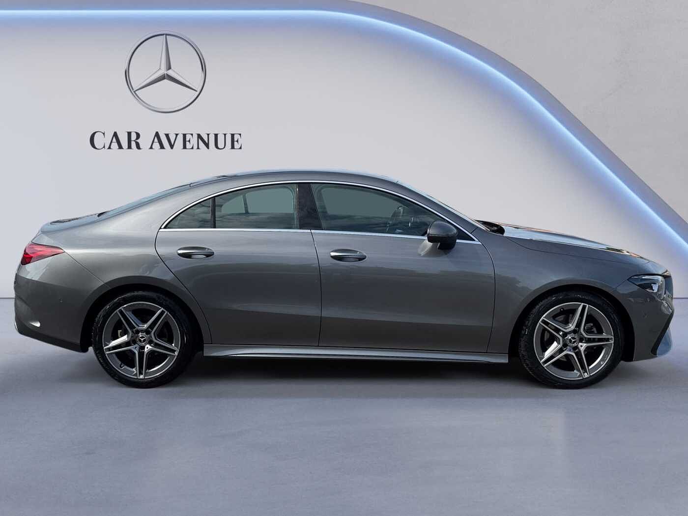 Mercedes-Benz CLA 180  Coupé AMG Line