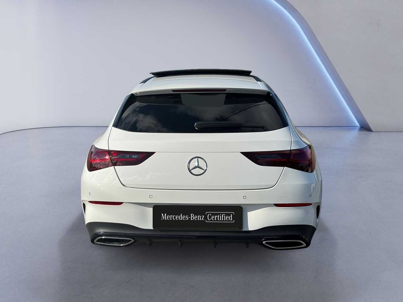Mercedes-Benz CLA 180 Shooting Brake  AMG Line