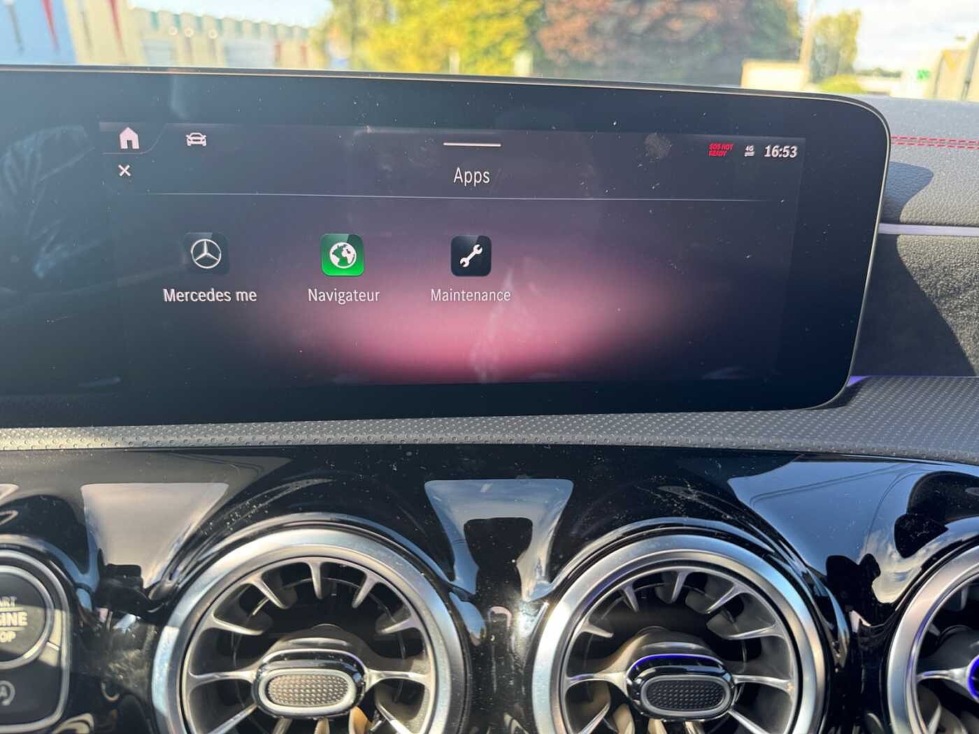Mercedes-Benz CLA 180 Shooting Brake  AMG Line