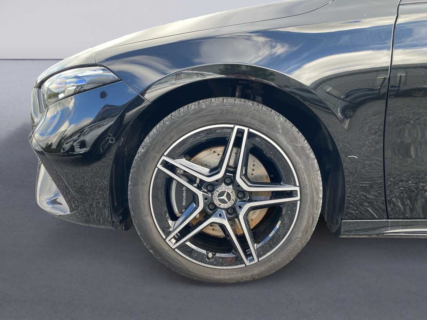 Mercedes-Benz A 250  e Berline AMG Line