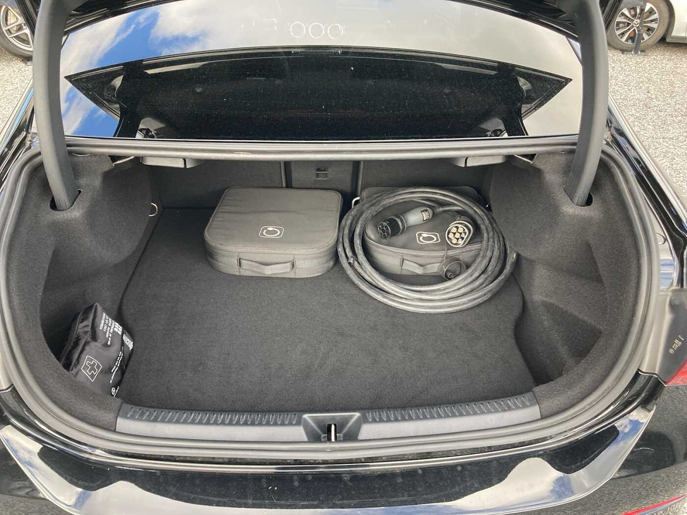 Mercedes-Benz A 250  e Berline AMG Line