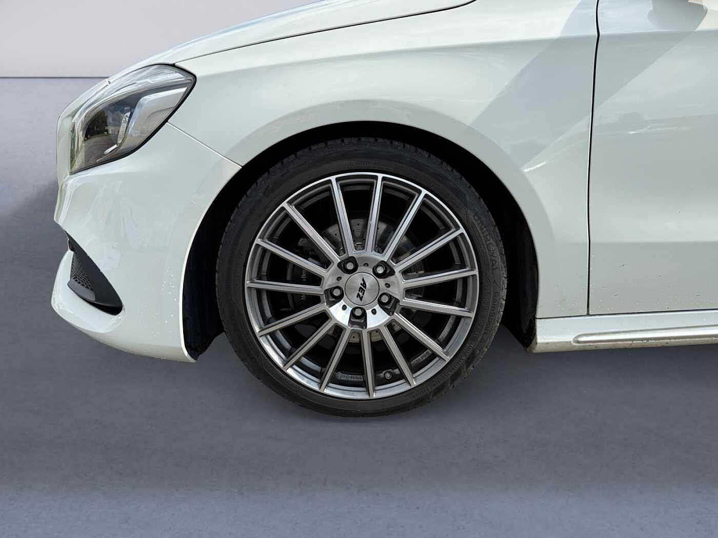 Mercedes-Benz A 160  AMG Line