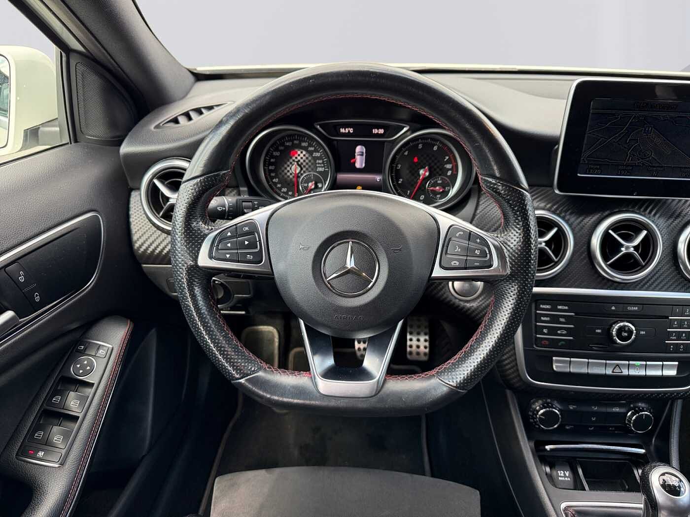 Mercedes-Benz A 160  AMG Line