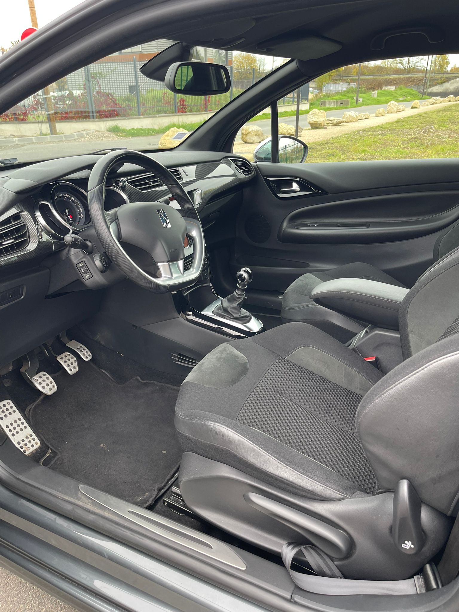 Citroen Ds3 CABRIO 1.6 THP 155 SPORT CHIC