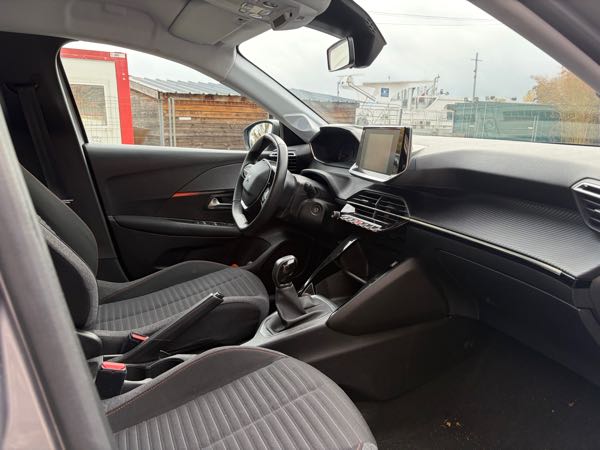 Peugeot 208 II 1.2 PURETECH 75 S&amp;S STYLE