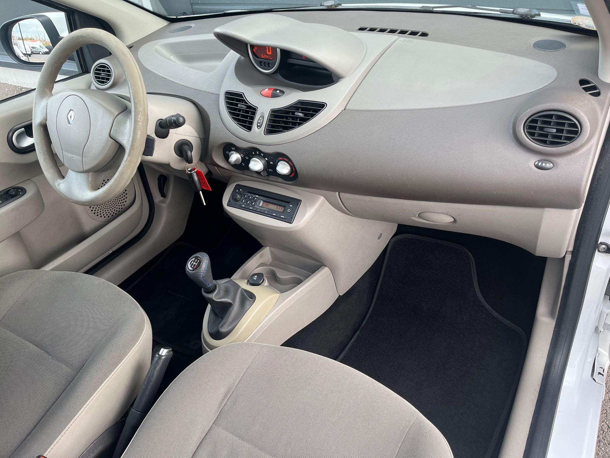 Renault Twingo 2 TREND 1.5 DCI 65CH