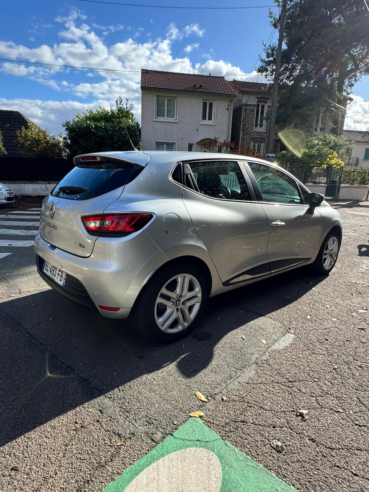 Renault Clio IV (2) 0.9 TCE 90 ENERGY BUSINESS