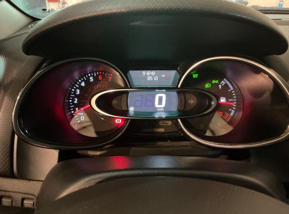 Renault Clio IV (2) 0.9 TCE 90 ENERGY BUSINESS