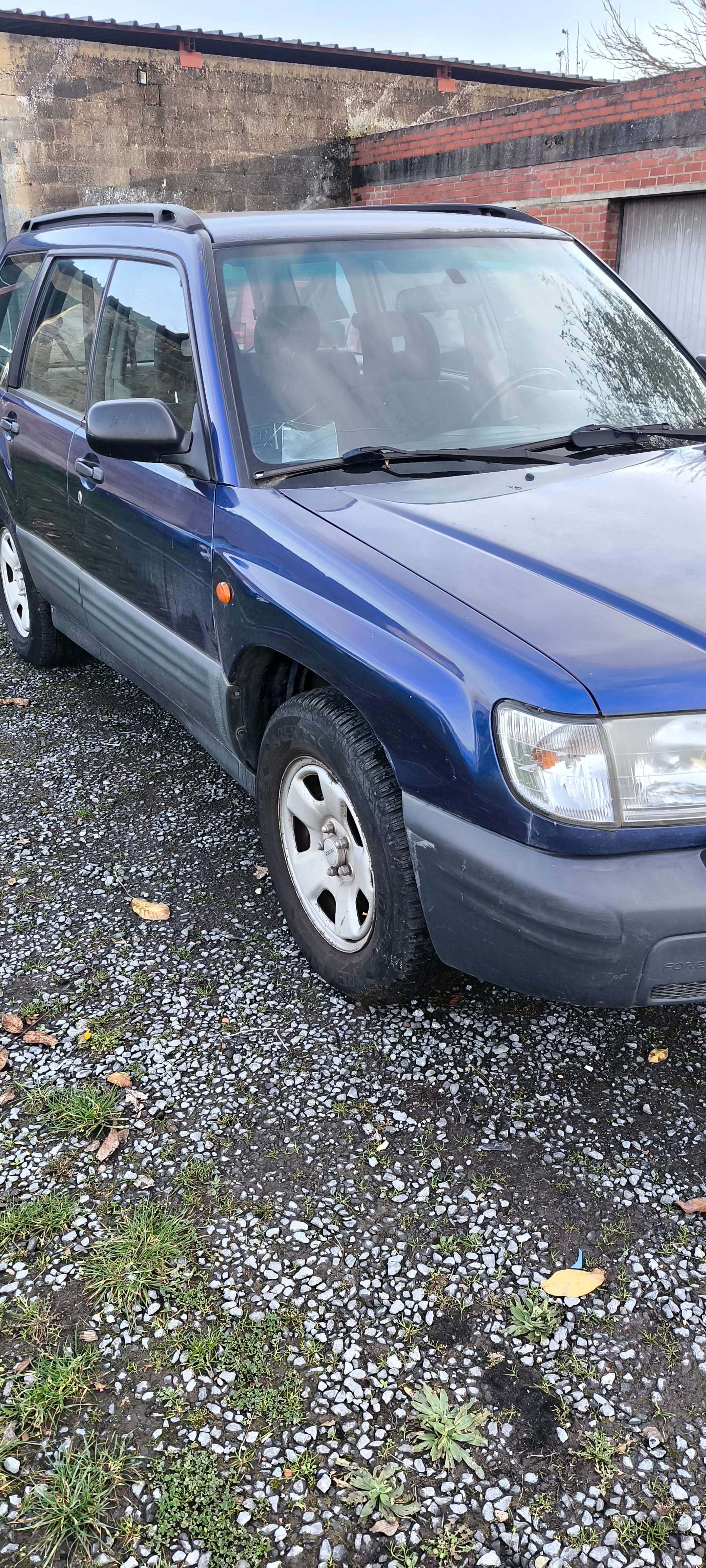 Subaru Forester 2.0 essence 2001 218000 boite automatique