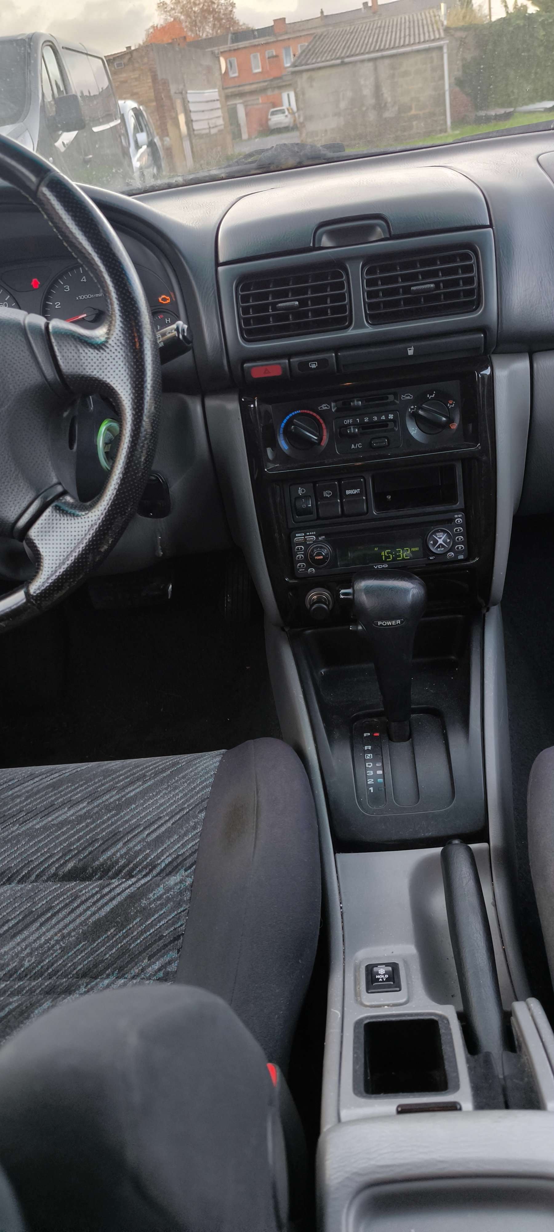 Subaru Forester 2.0 essence 2001 218000 boite automatique