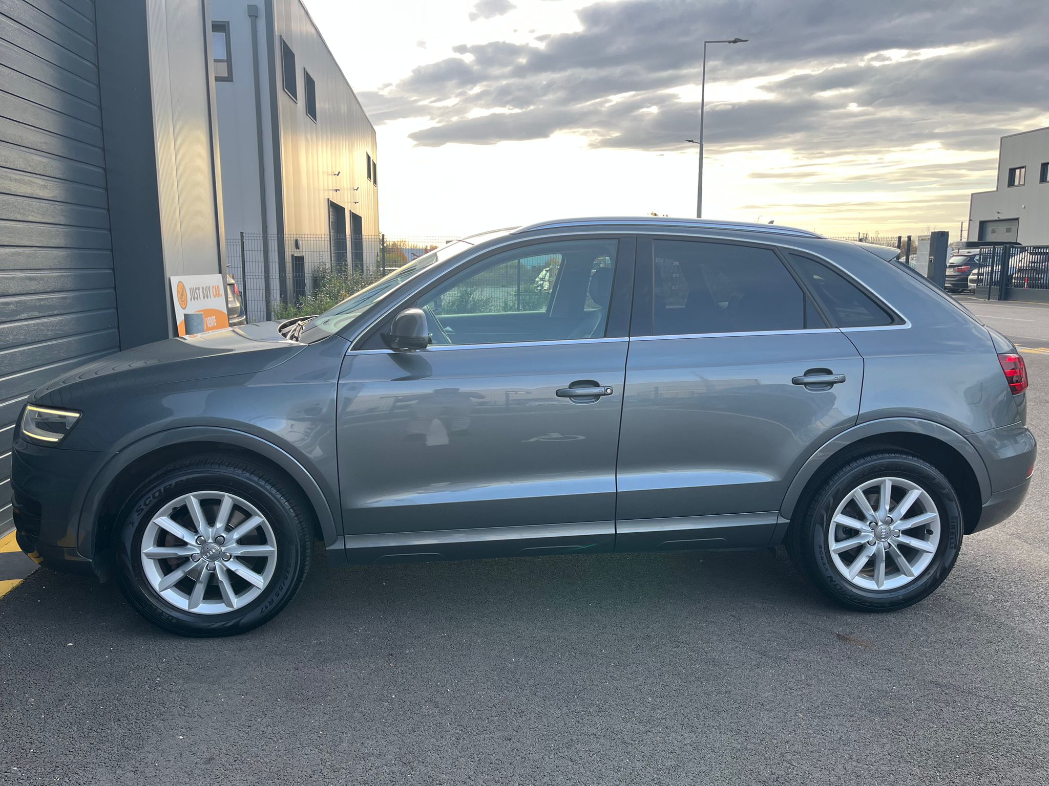 Audi Q3 AMBITION LUXE 2.0 TDI 140CH