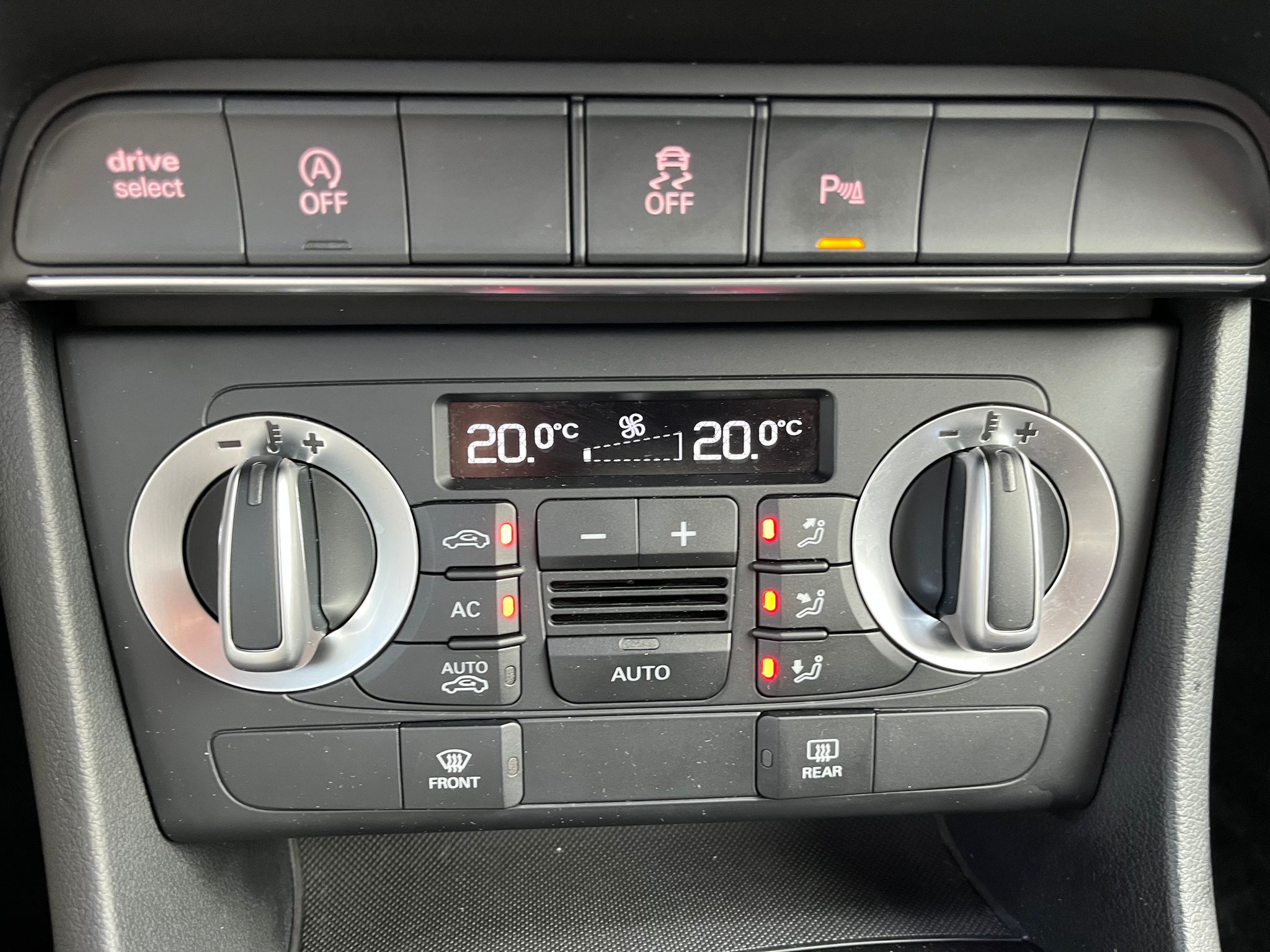 Audi Q3 AMBITION LUXE 2.0 TDI 140CH