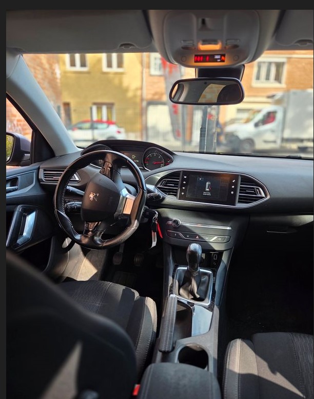 Peugeot 308 II (2) 1.6 BLUEHDI 100 S&amp;S STYLE