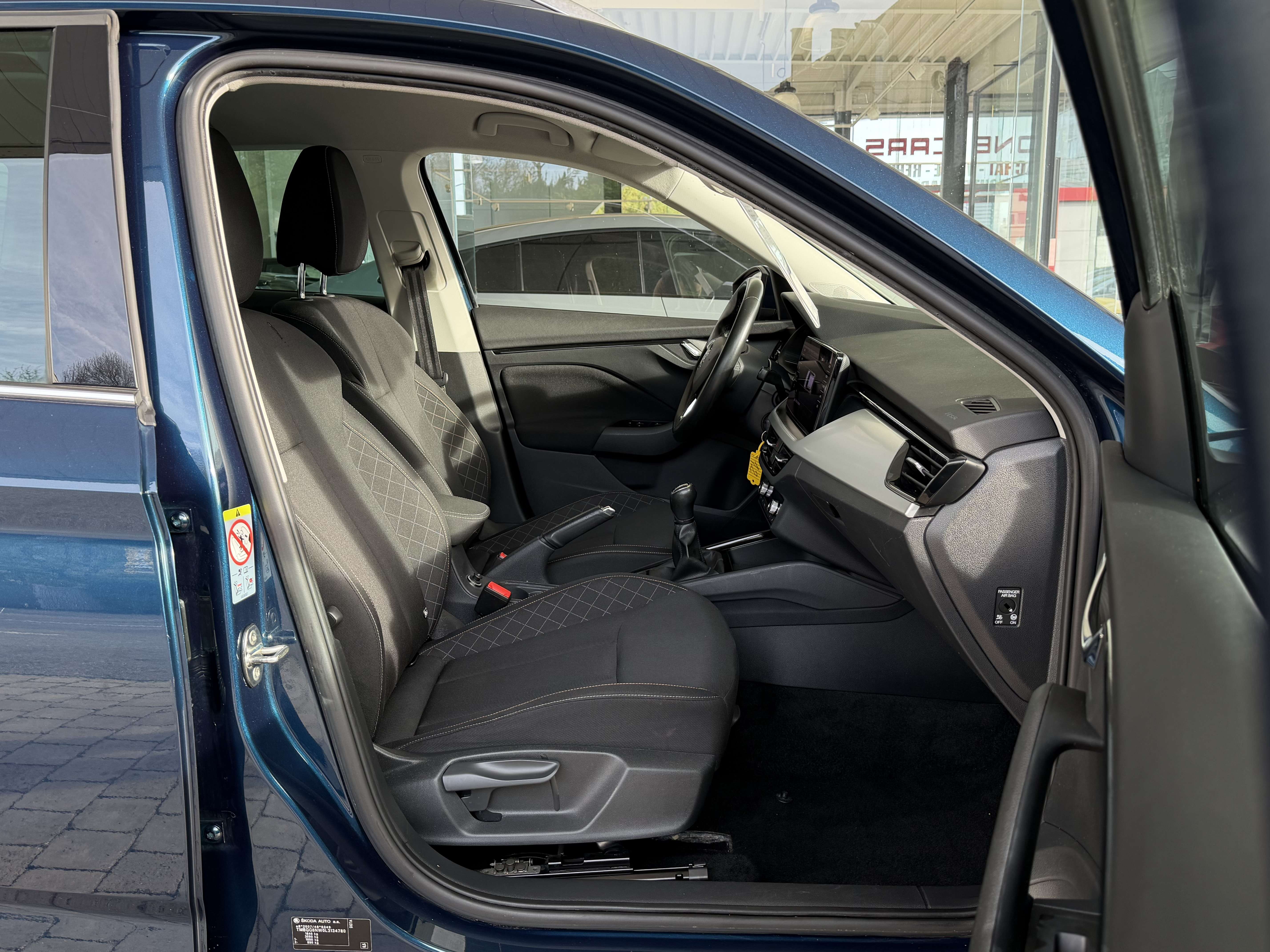 Skoda Kamiq 1.6 TDi COCKPIT-GPS-CAMERA-XENON-JA17P-GAR 1AN