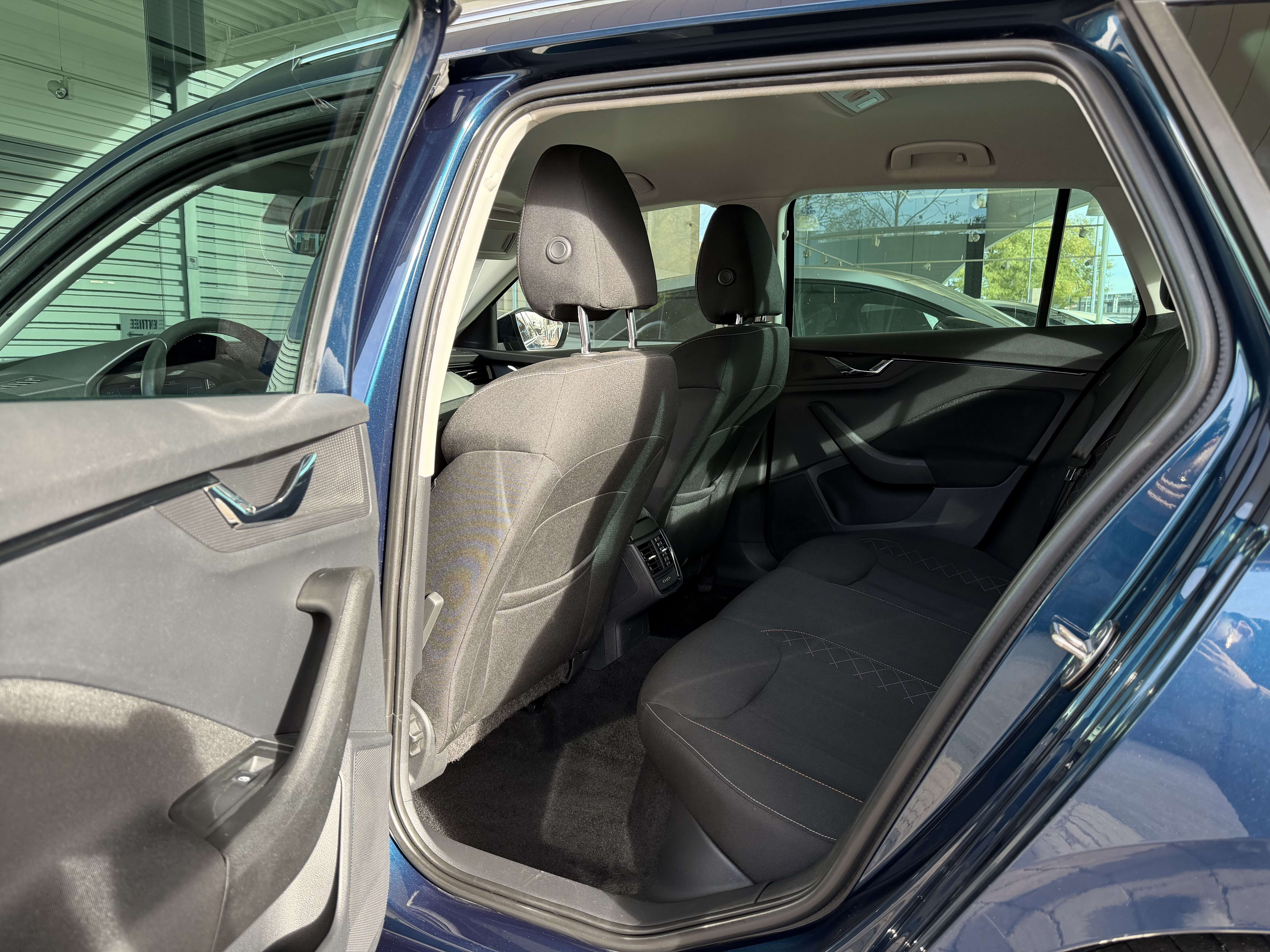 Skoda Kamiq 1.6 TDi COCKPIT-GPS-CAMERA-XENON-JA17P-GAR 1AN