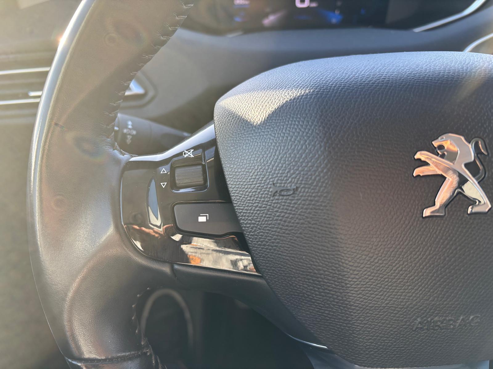 Peugeot 308 ALLURE 1.5 BLUEHDI 130CH