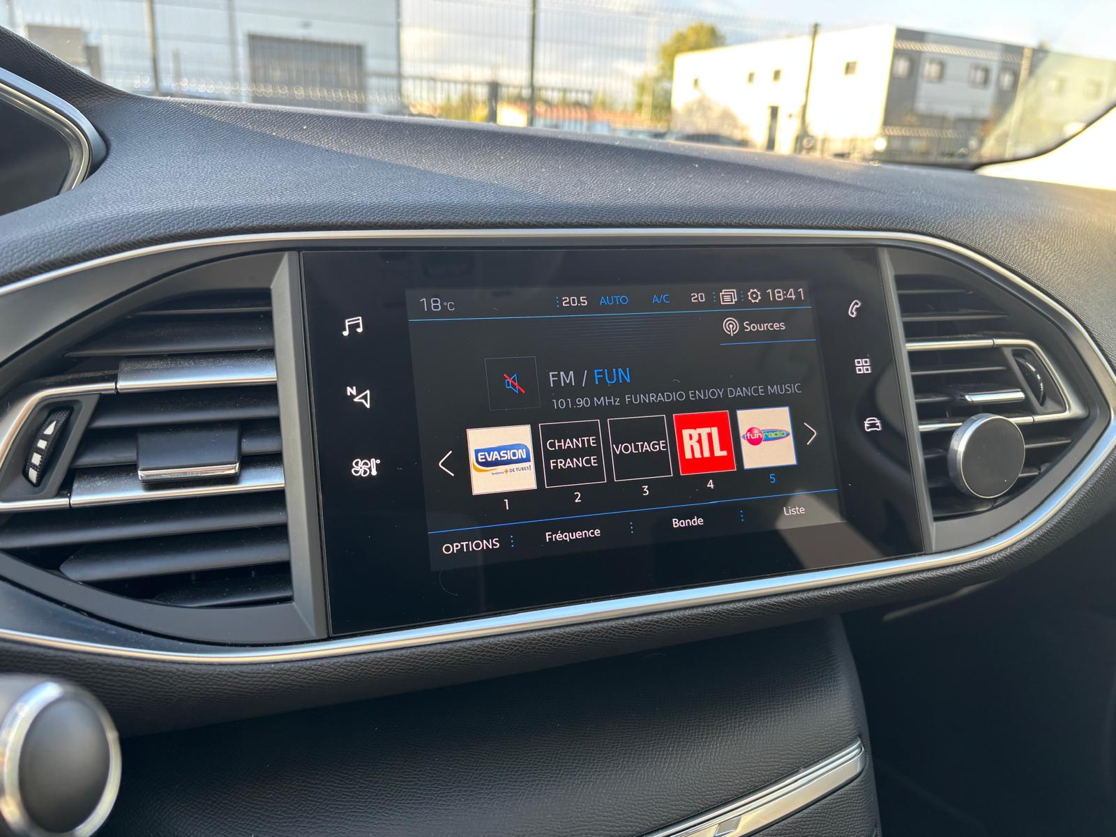 Peugeot 308 ALLURE 1.5 BLUEHDI 130CH