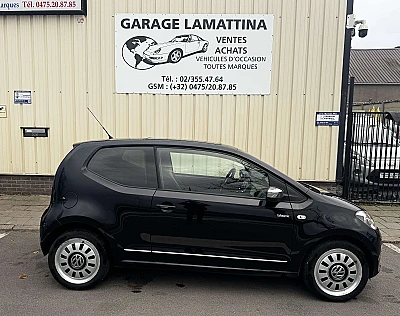 Volkswagen up! Up! 1.0i Black up! BMT 1 an garantie