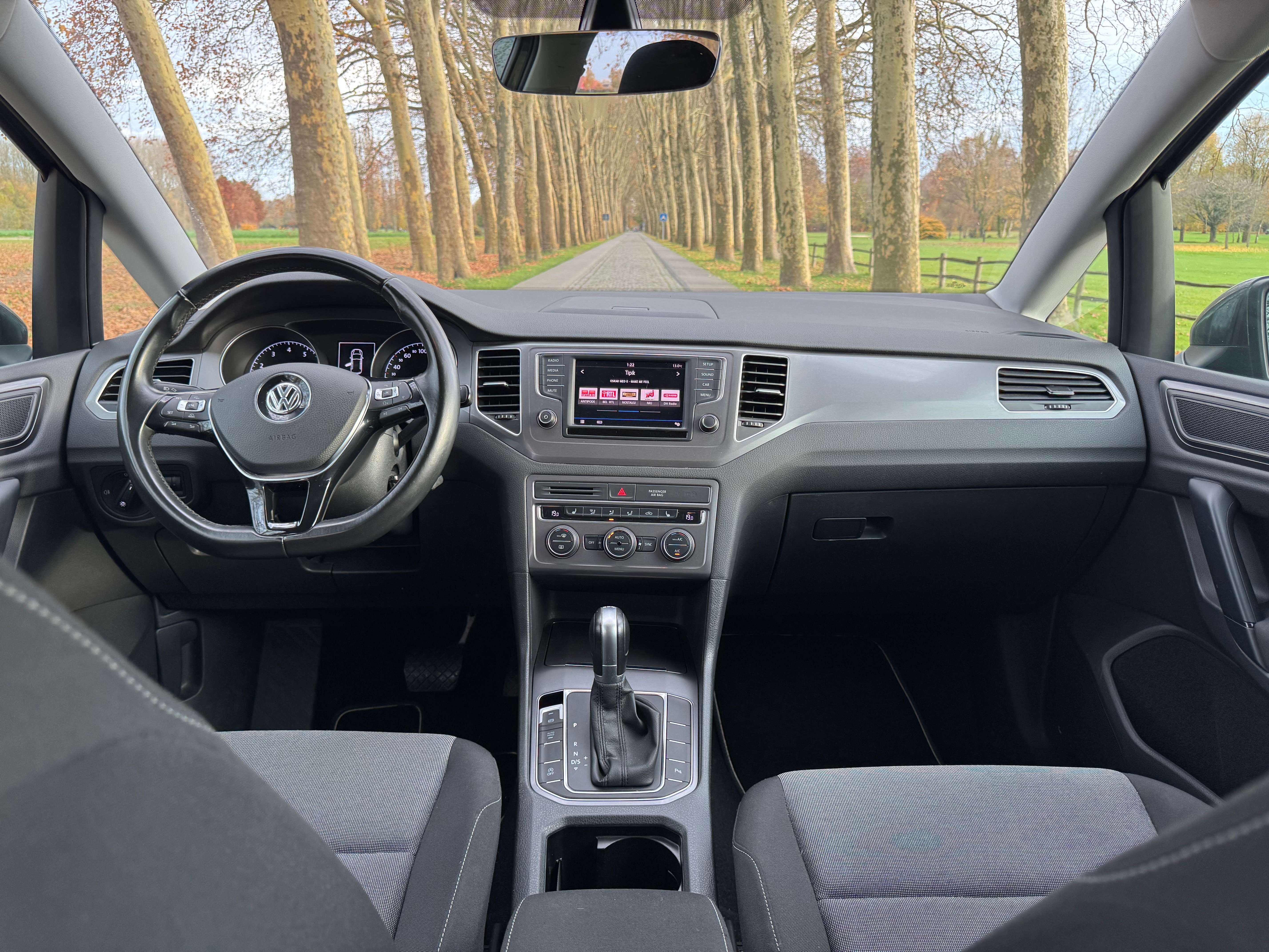 Volkswagen Golf Sportsvan 2017 * Benzine * DSG * Airco * Garantie