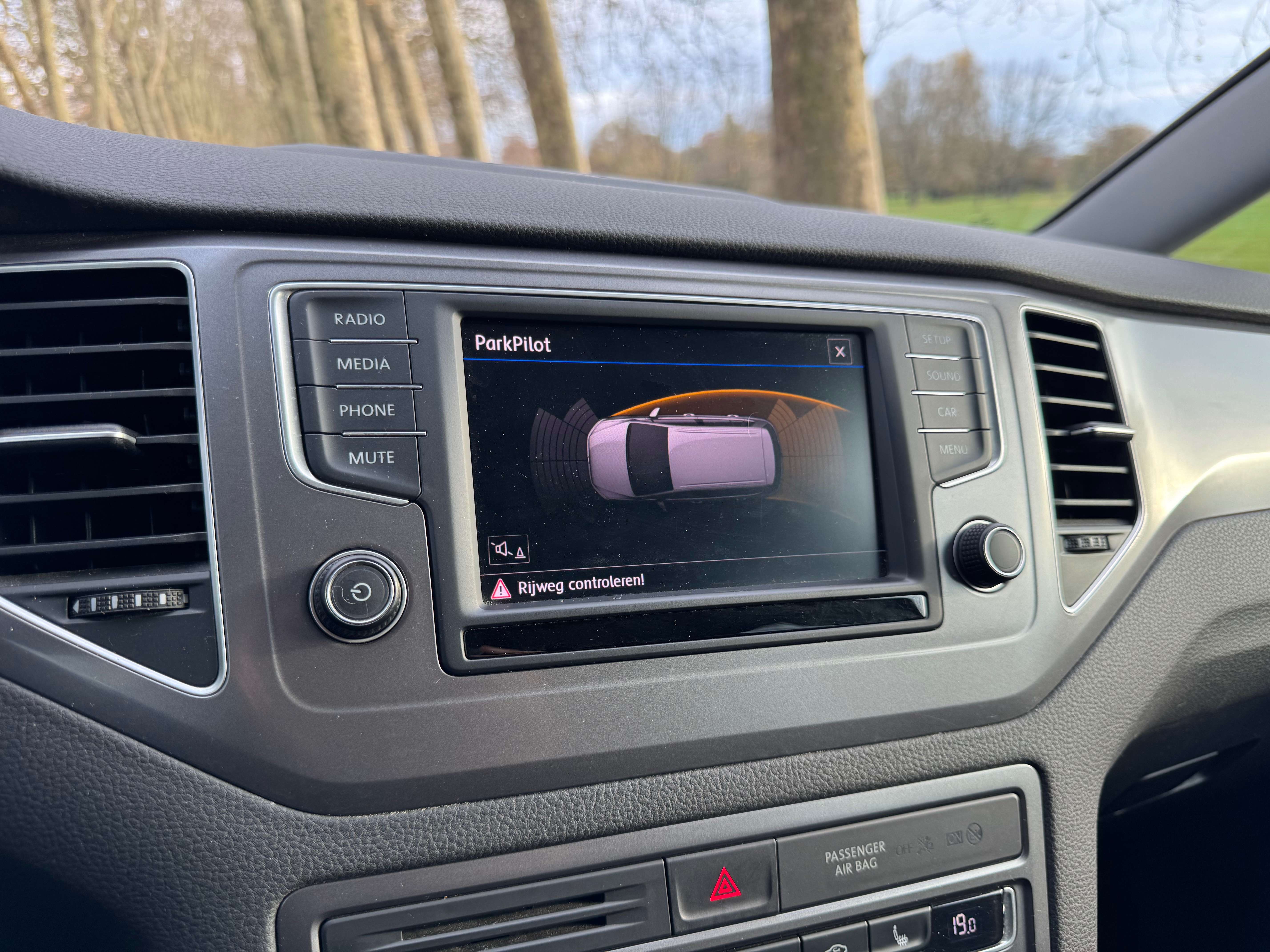 Volkswagen Golf Sportsvan 2017 * Benzine * DSG * Airco * Garantie