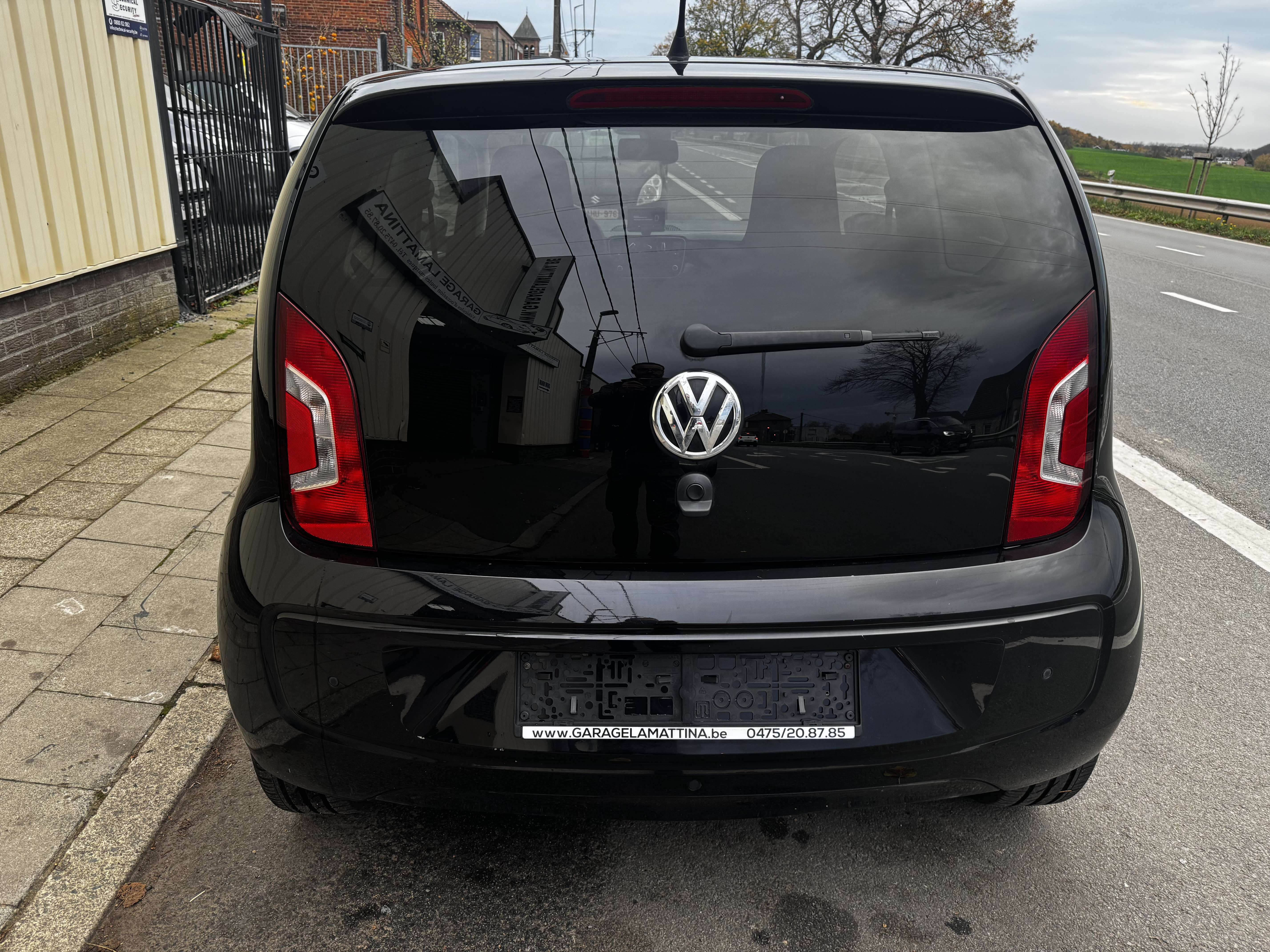 Volkswagen up! Up! 1.0i Black up! BMT 1 an garantie