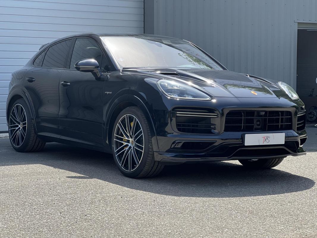 Porsche Cayenne Coupé Turbo S E-Hybrid - Français 1ère main Entretiens Porsche Chrono Céramique