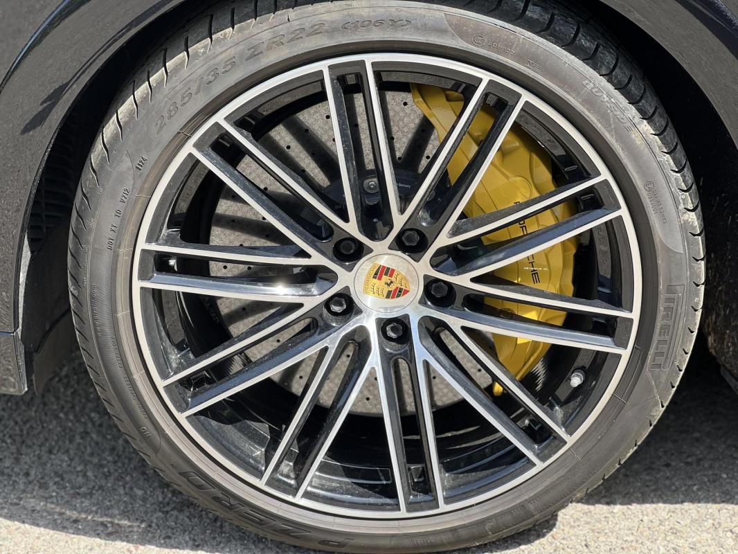 Porsche Cayenne Coupé Turbo S E-Hybrid - Français 1ère main Entretiens Porsche Chrono Céramique