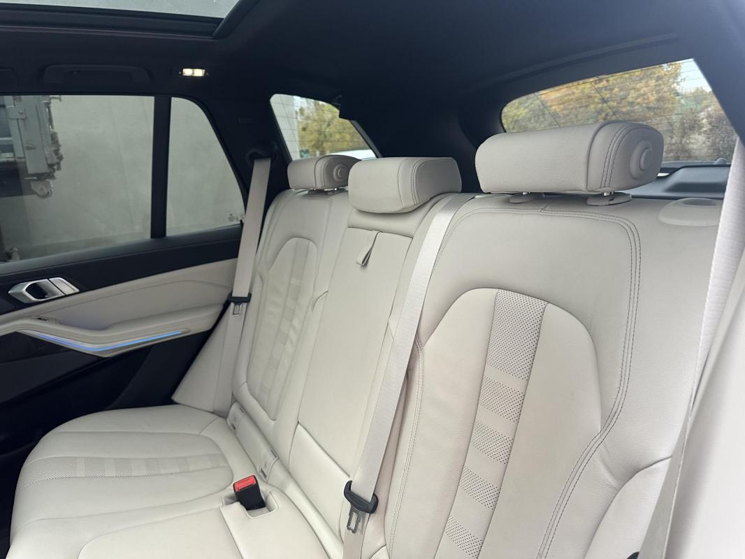 Bmw X5 xDrive 45e G05 - M Sport Toit Ouvrant Pack Carbone Harman Kardon
