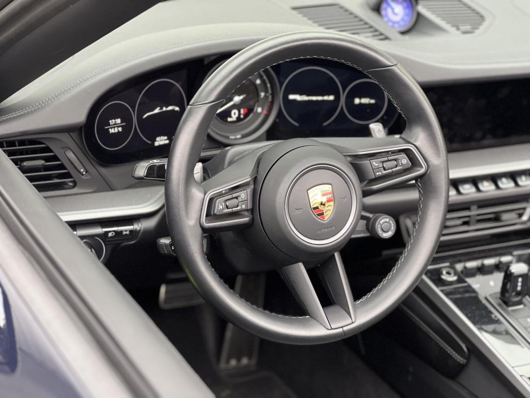 Porsche 911 992 Carrera 4S Cabriolet - Chrono PDLS+ Lift Carnet Suivi Porsche -Immat France