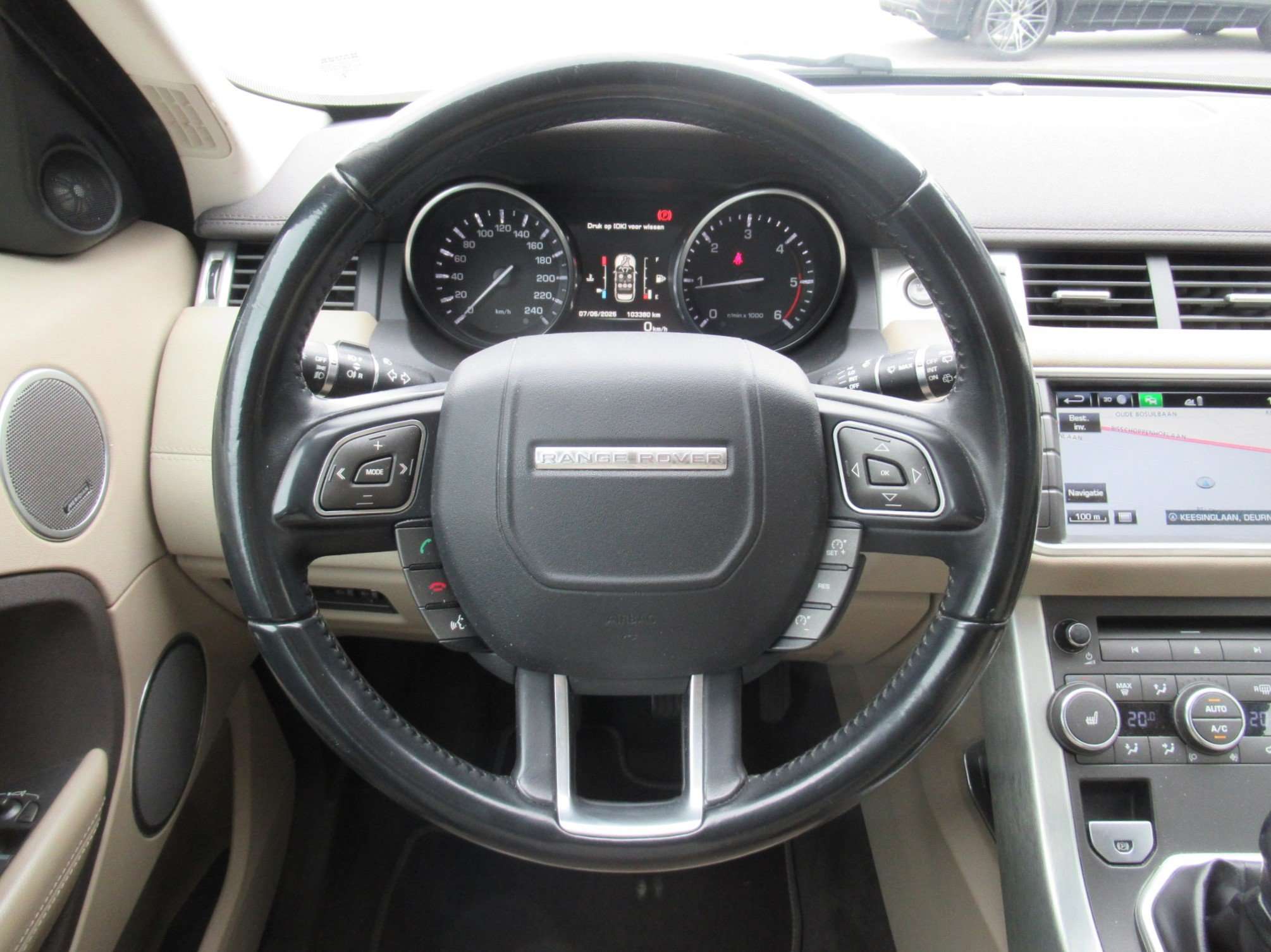 Land Rover Range Rover Evoque 2.2e D4 2WD-Leder-Pano-Meridian-Camera-Navi-Airco