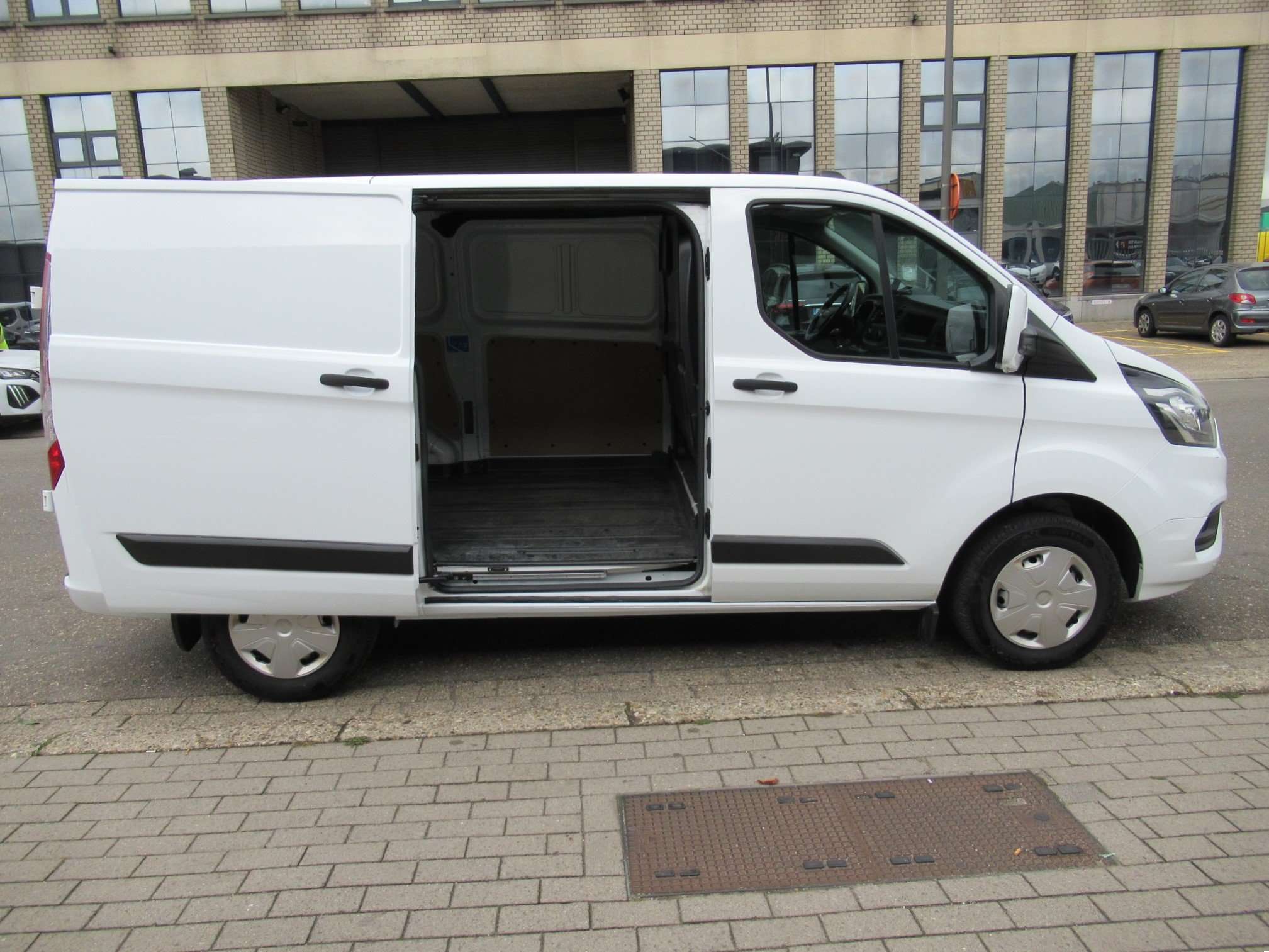 Ford Transit Custom 2.0 TDCI L1H1-3 Plaatsen-Airco-PDC V+A-Cruise