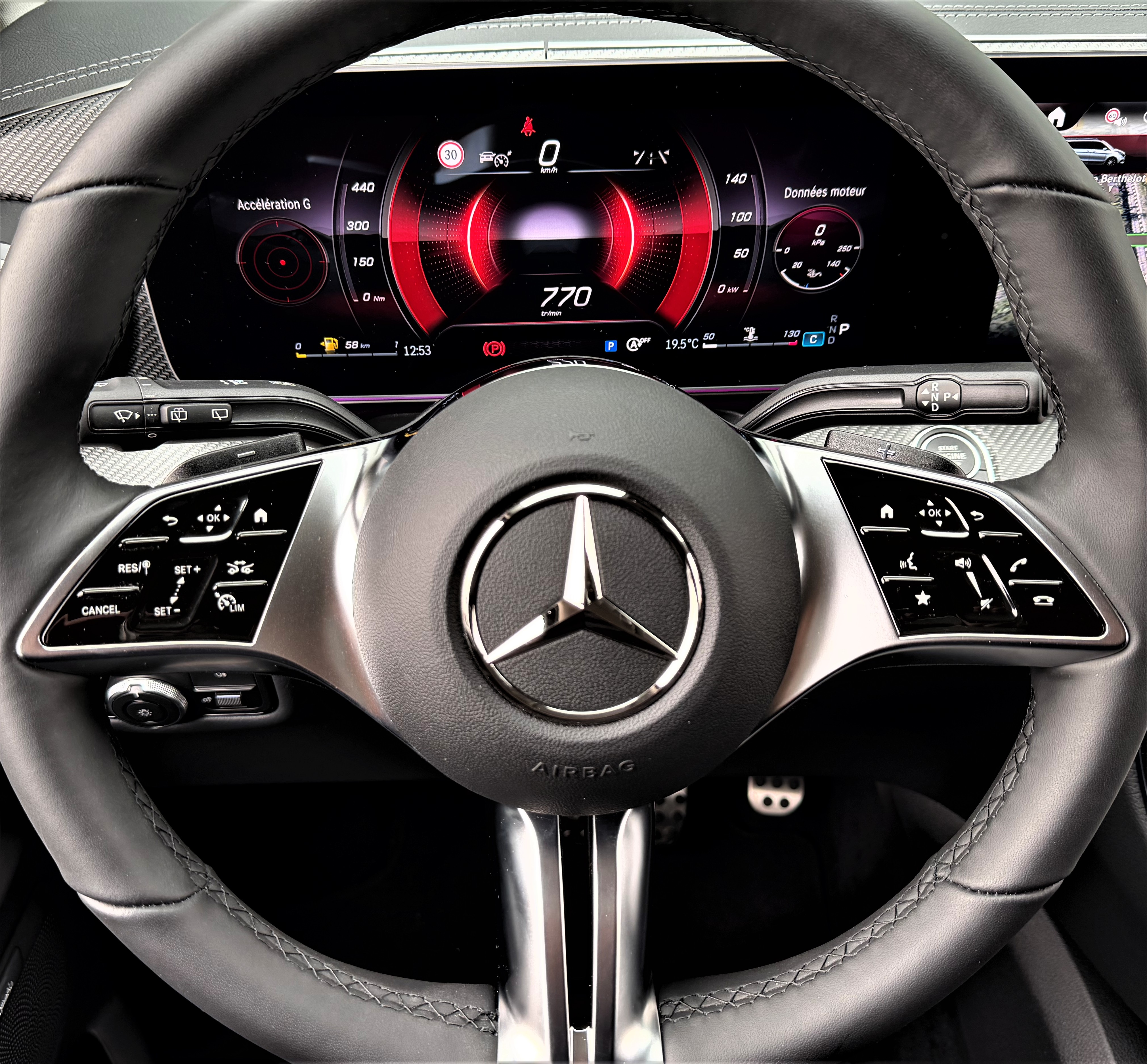 Mercedes-Benz Classe V II (2) LONG 250 d Avantgarde AMG Line Design' New 1er Main