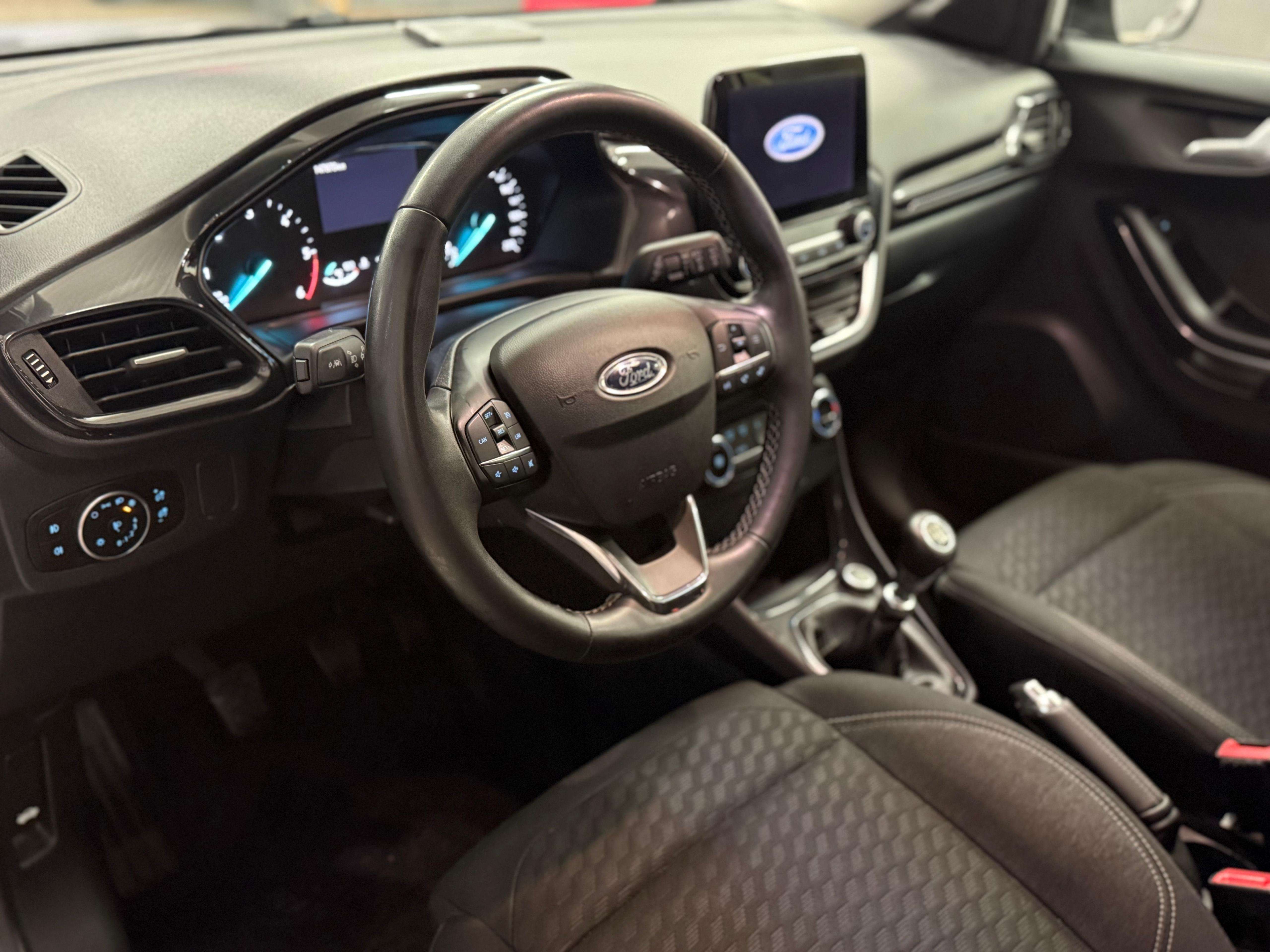 Ford Puma *NAVI*RADAR*JANTES*CLIM*
