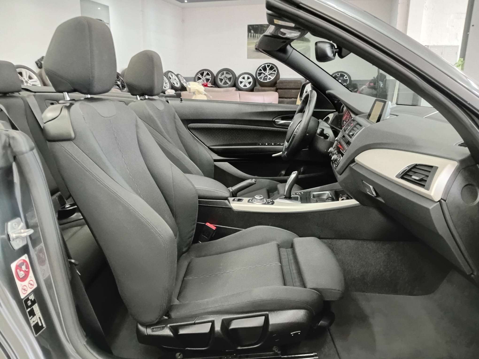BMW 218 *NAVI*RADAR*JANTES*CAMERA*BT AUTO*NEUVE*