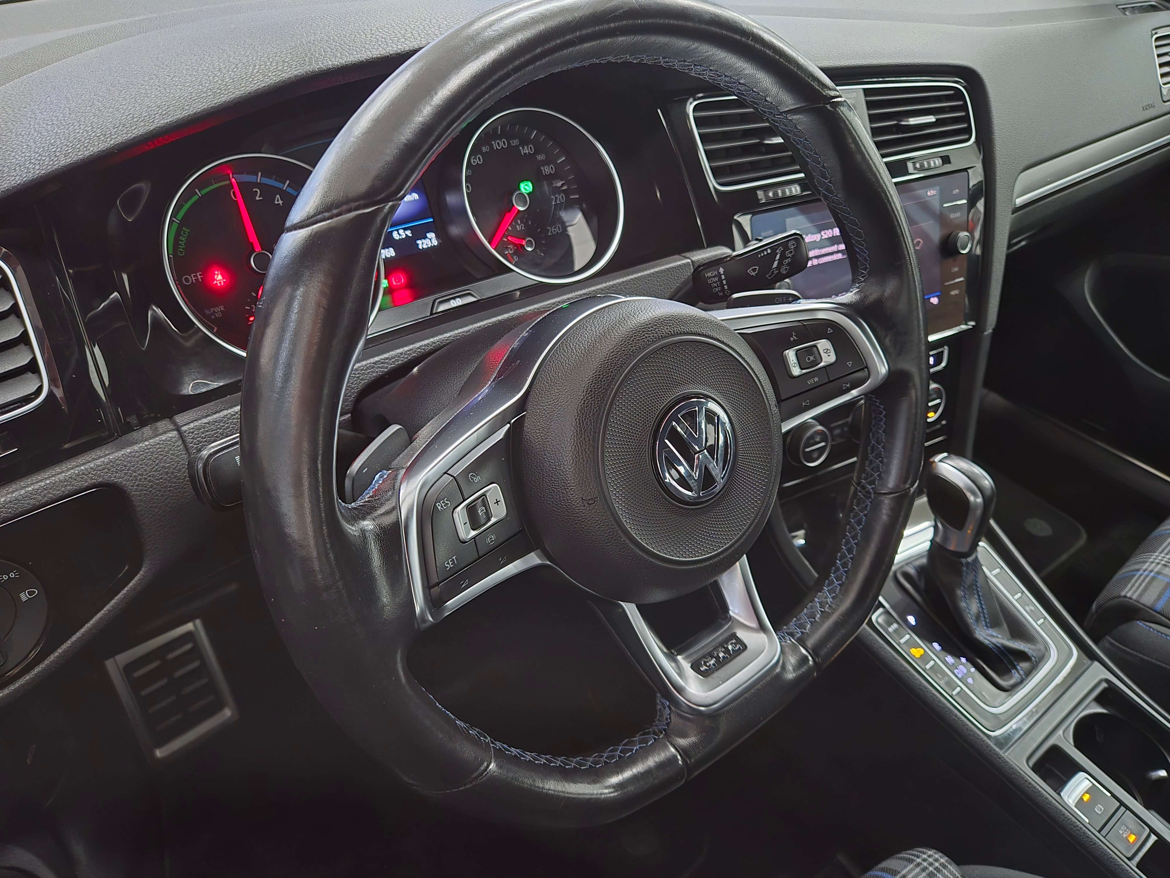 Volkswagen Golf *GTE*TISSUS SPORT*NAVI*CAMERA*LED*SPORT LINE*
