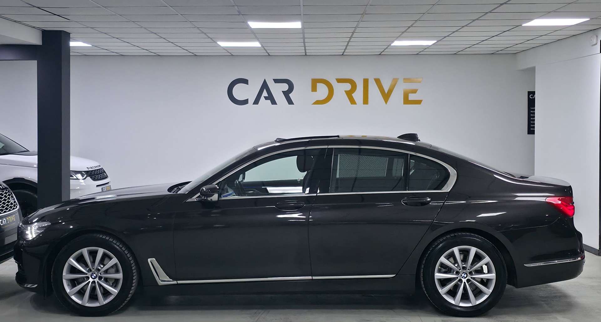 BMW 725 dA TOIT OUV/CAMERA 360/SUSP PNEUMATIQUE/FULL OPT
