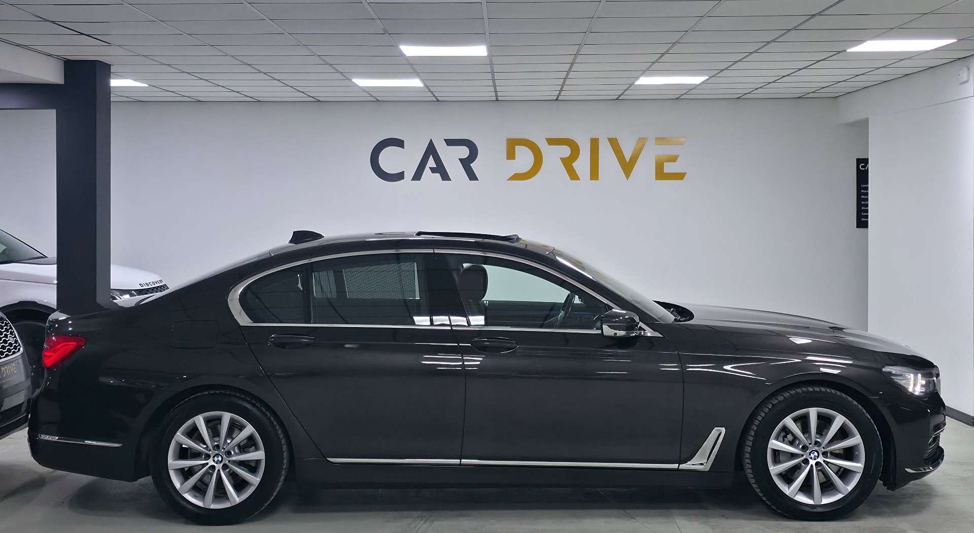 BMW 725 dA TOIT OUV/CAMERA 360/SUSP PNEUMATIQUE/FULL OPT