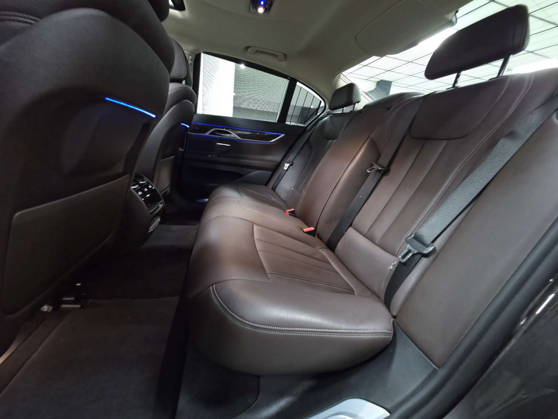 BMW 725 dA TOIT OUV/CAMERA 360/SUSP PNEUMATIQUE/FULL OPT