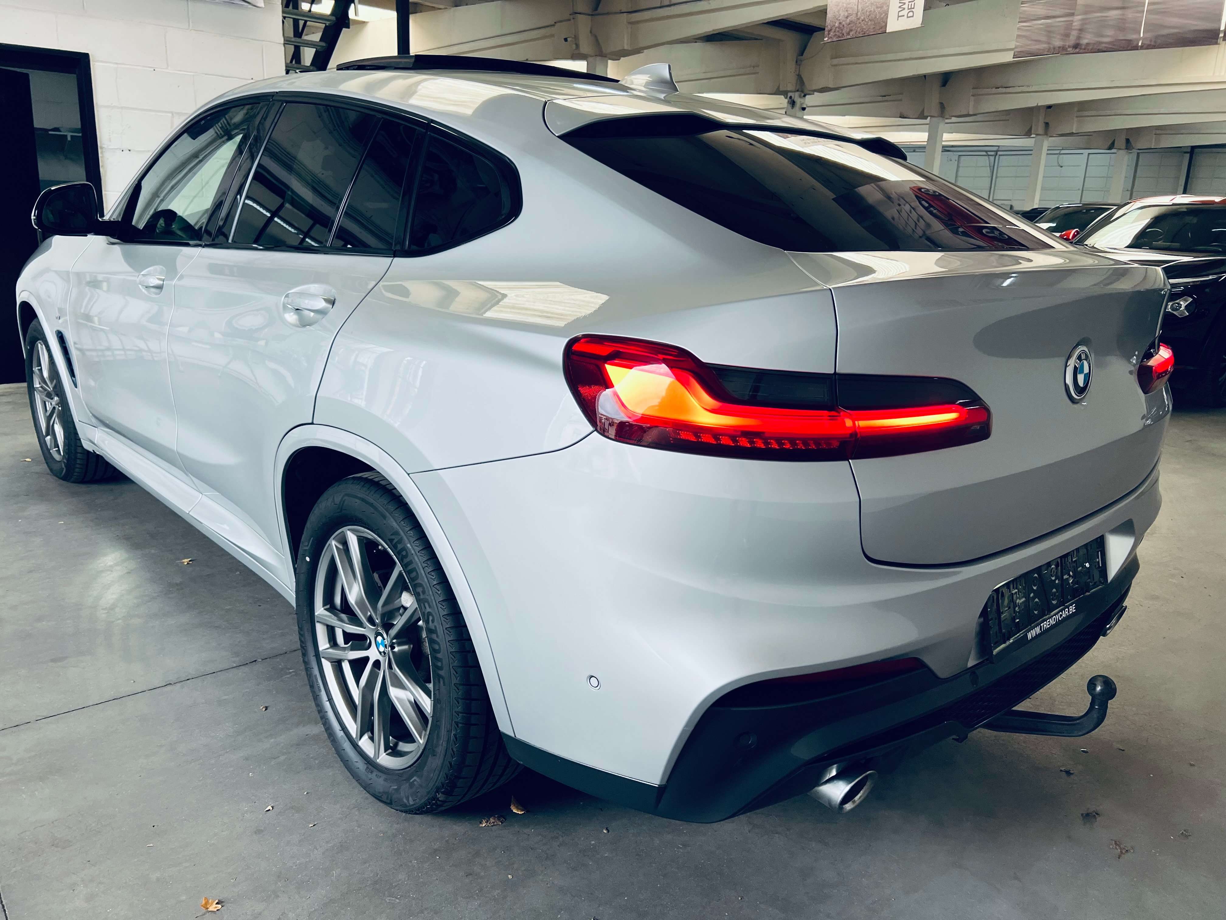 BMW X4 xDrive20iA+PACK M+HUD+PANO+KEYLESS+CARNET+GARANTIE