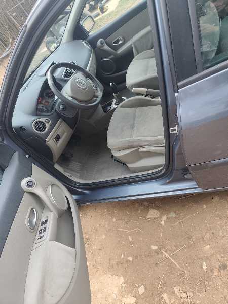 Renault Clio III 1.6 16V 110 DYNAMIQUE 5P