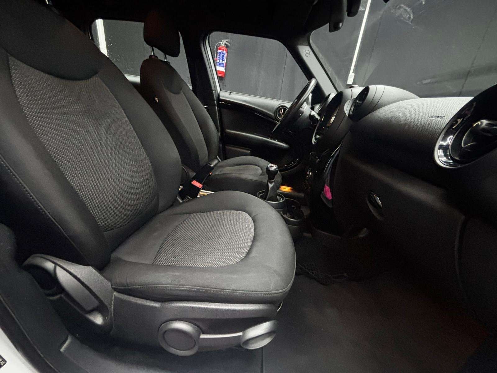 MINI Cooper D Countryman 1.6 / EURO 6 / CARNET MINI / BELGE