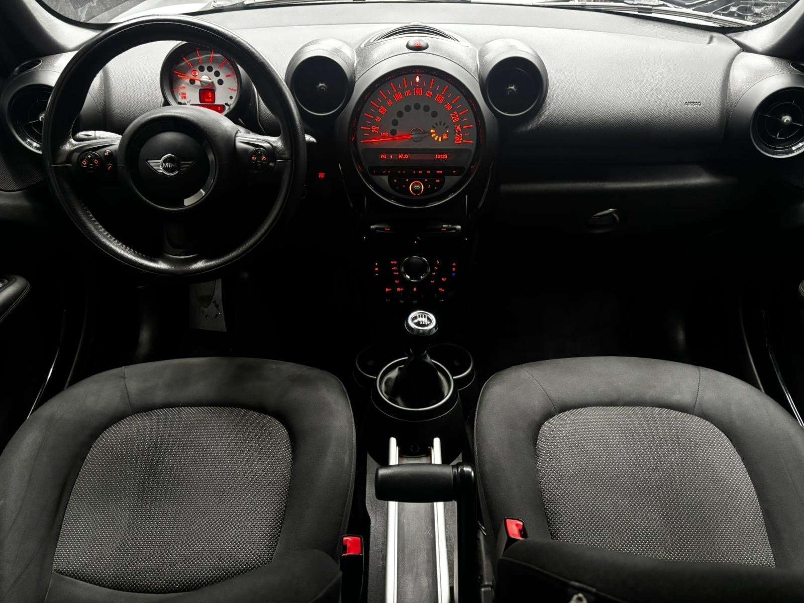 MINI Cooper D Countryman 1.6 / EURO 6 / CARNET MINI / BELGE