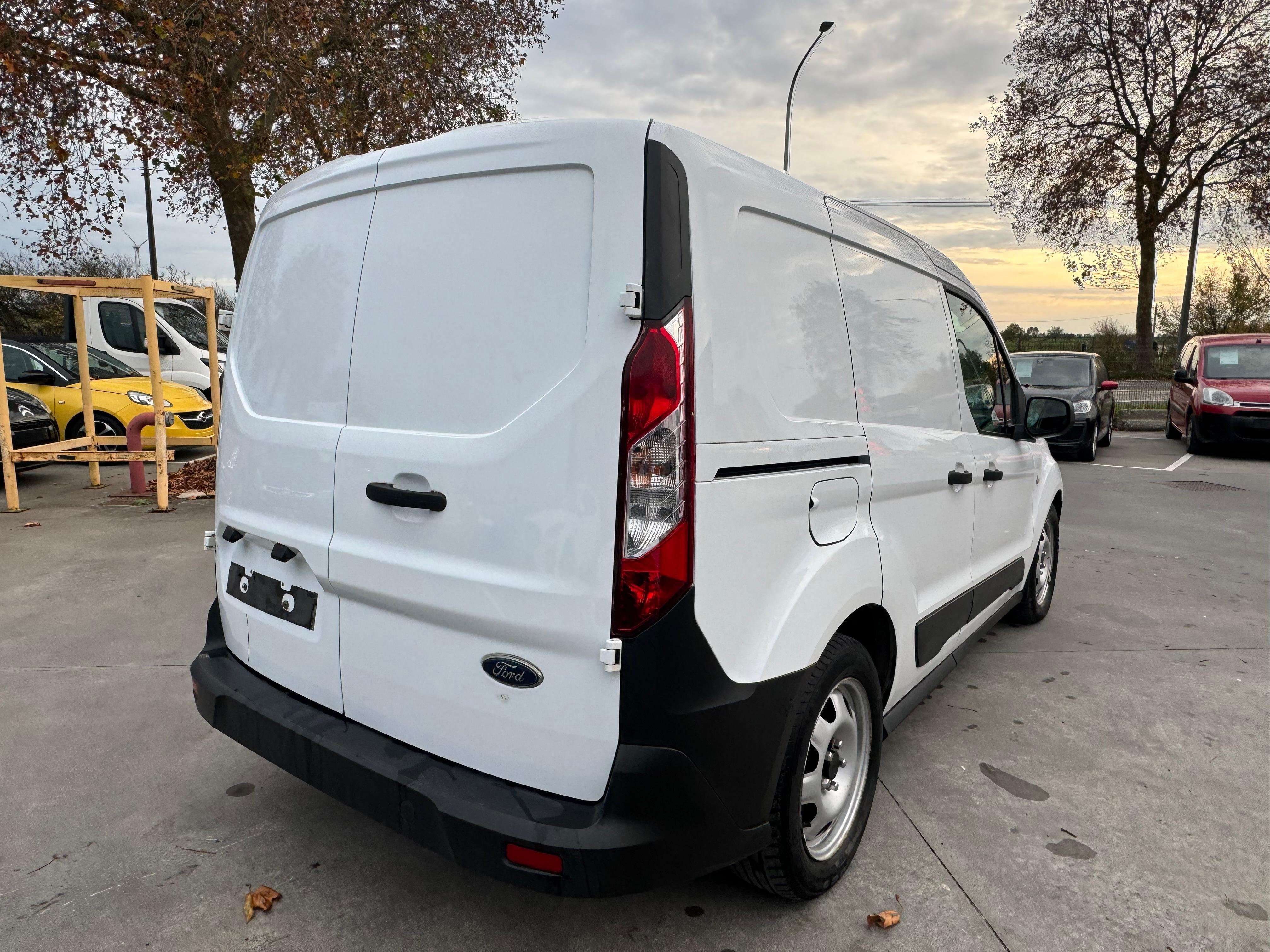 Ford Transit Connect 200 1.5 TDCi TVA DEDUCTIBLE