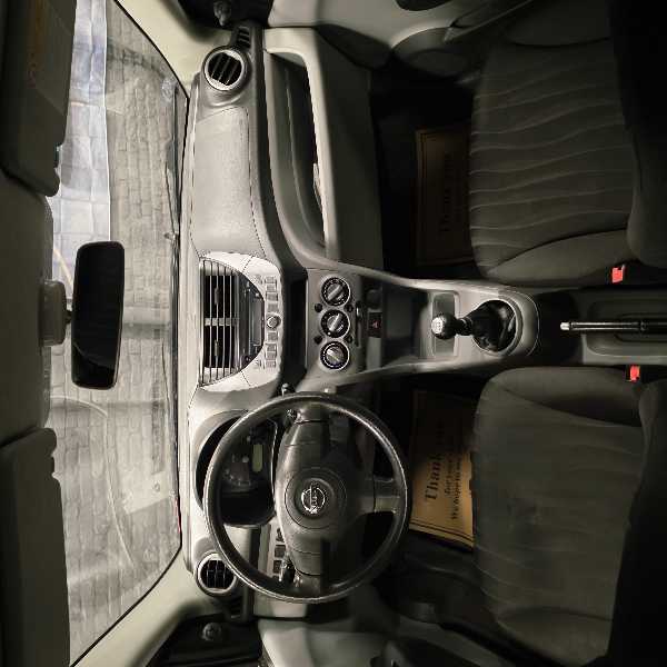 Nissan Pixo 1.0i