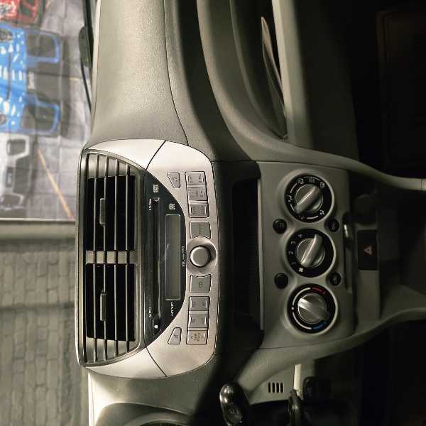 Nissan Pixo 1.0i