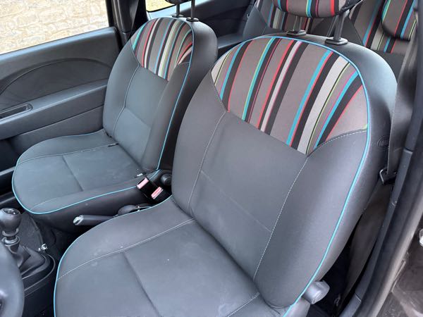 Renault Twingo II (2) 1.2 LEV 16V 75 EXPRESSION ECO2