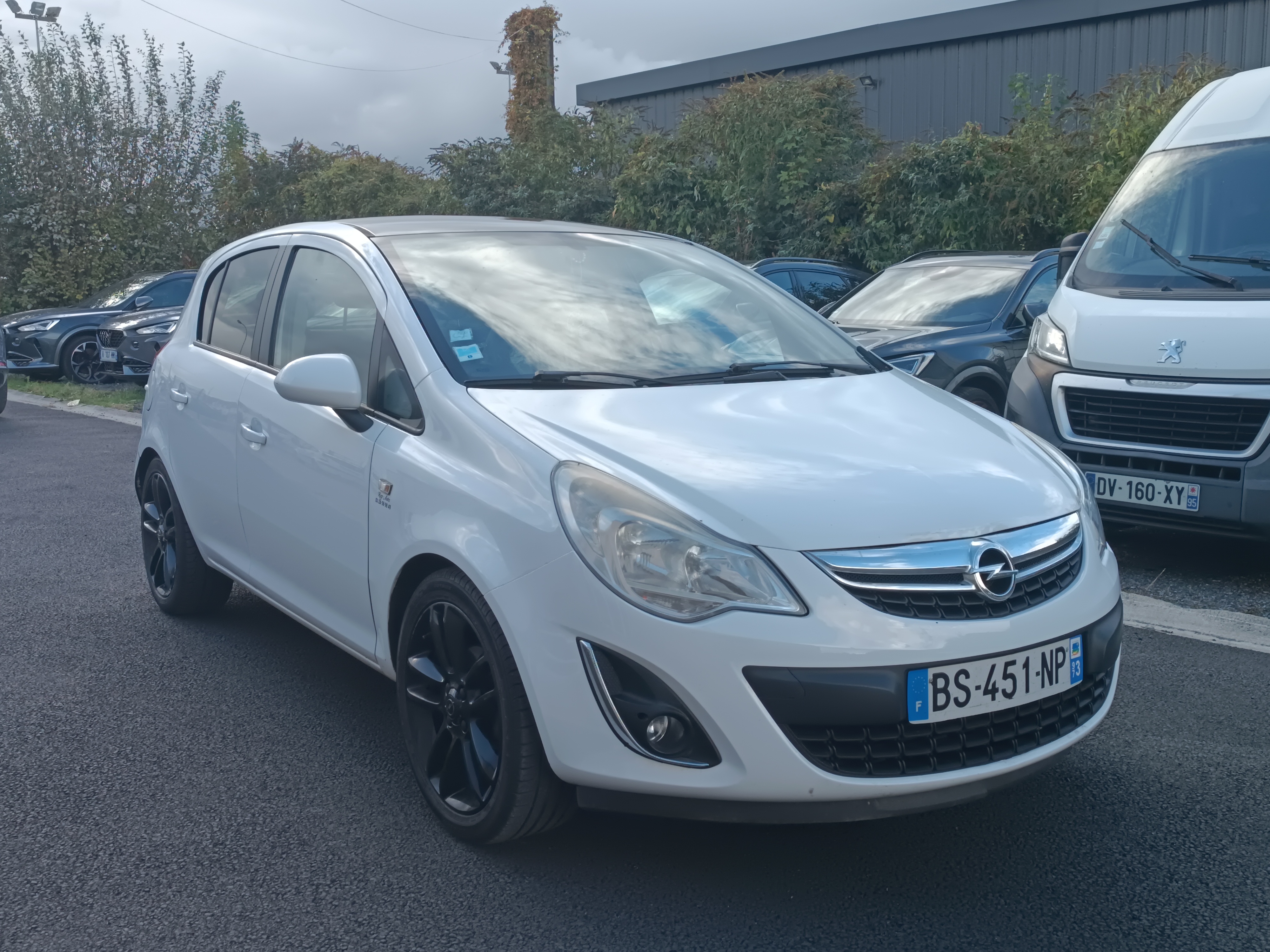 Opel Corsa V 1.3 ECOTEC DIESEL 95 BLACK EDITION 5P