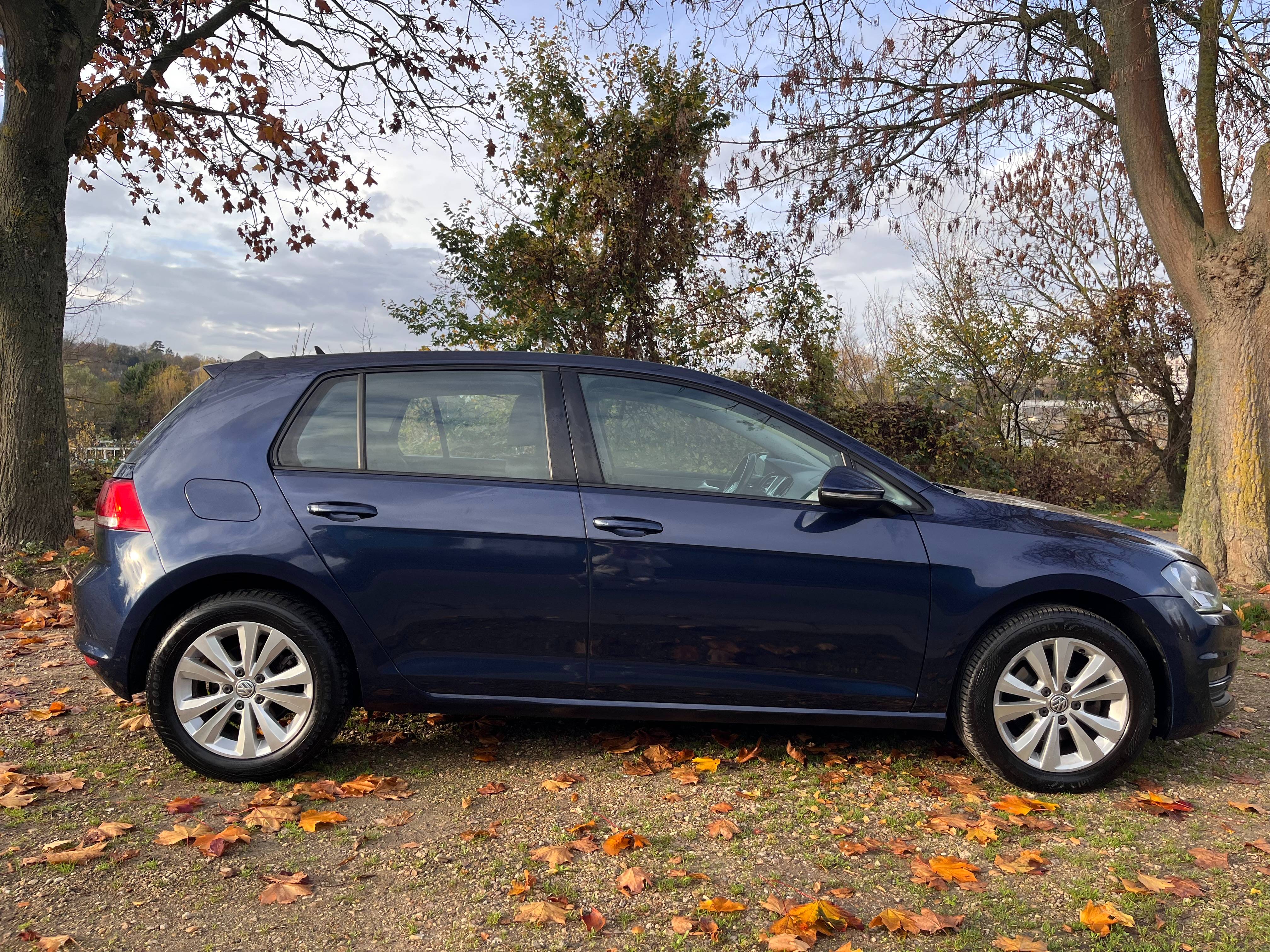 Volkswagen Golf VII 1.2 TSI 105 BLUEMOTION TECHNOLOGY CONFORTLINE 5P