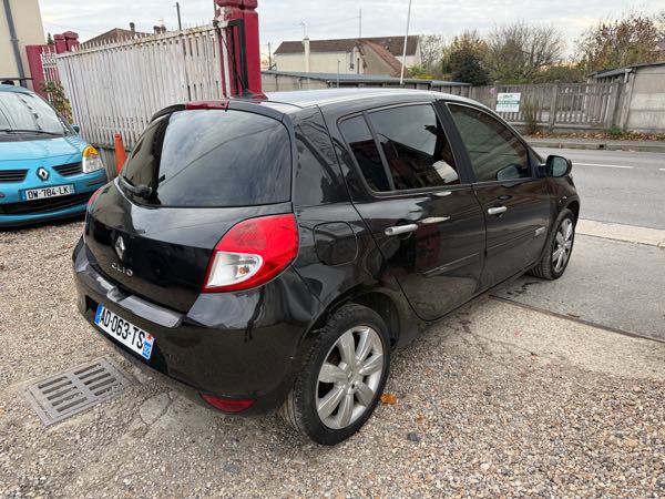 Renault Clio III 1.5 DCI 85 AUTHENTIQUE 5P