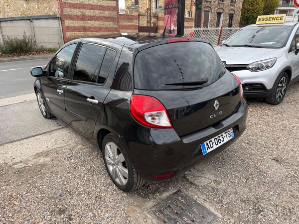 Renault Clio III 1.5 DCI 85 AUTHENTIQUE 5P